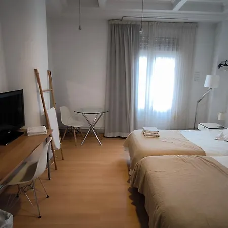Bed & Breakfast 7 Moons 2*