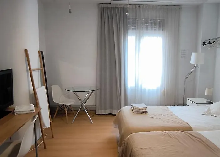 7 Moons 2* Valência