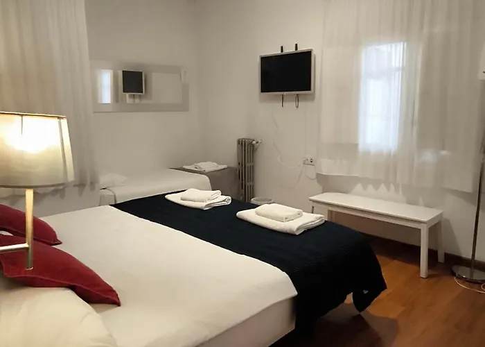 7 Moons Alojamento de Acomodação e Pequeno-almoço 2*