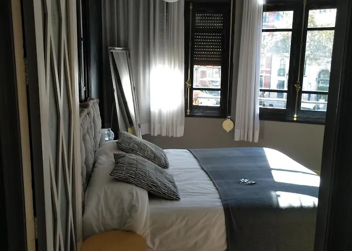 Alojamento de Acomodação e Pequeno-almoço 7 Moons 2*