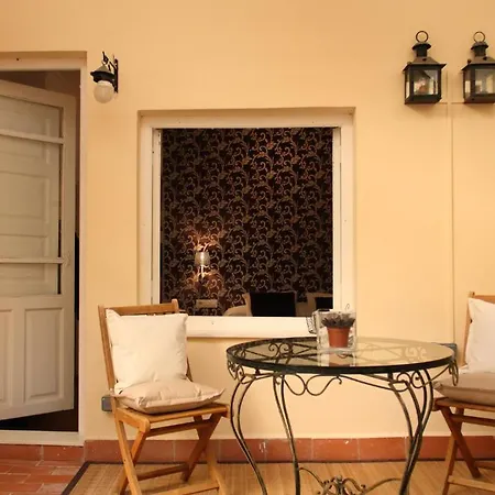 7 Moons Bed and breakfast 2*