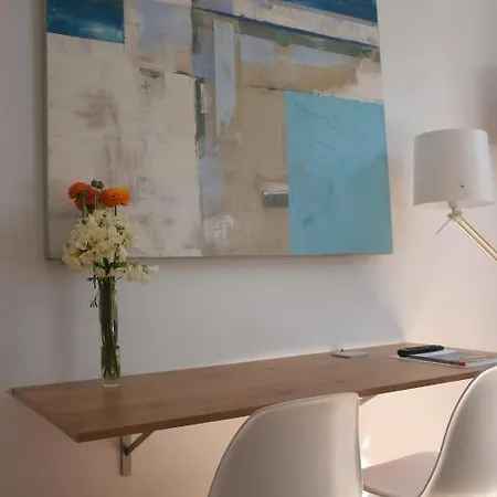 7 Moons Bed & Breakfast 2*