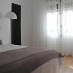 Panzió 7 Moons 2*