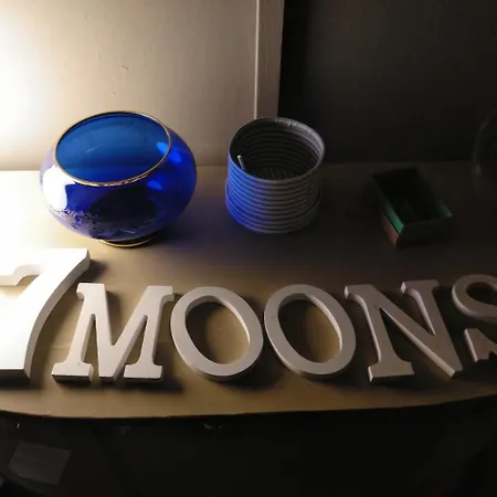7 Moons ולנסיה