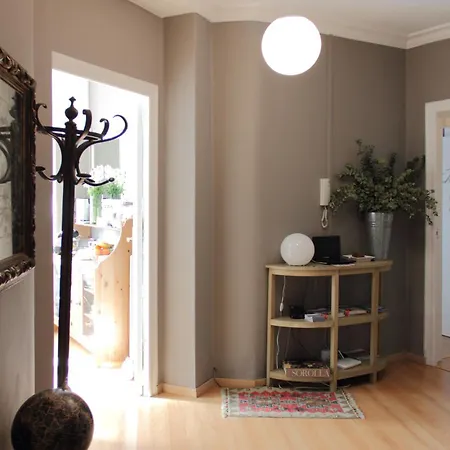 Bed & Breakfast 7 Moons B&B Valencia
