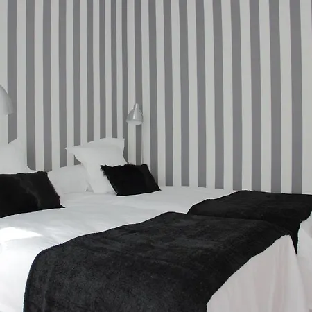 7 Moons B&B