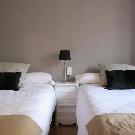 7 Moons לינה וארוחת בוקר