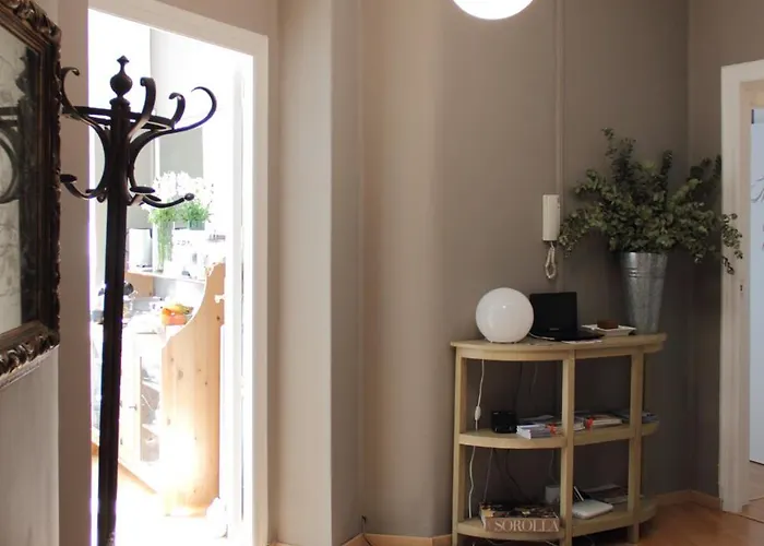 Bed & Breakfast 7 Moons Valencia